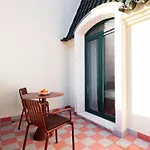 Numa Anjos Апарт-отель 4*
