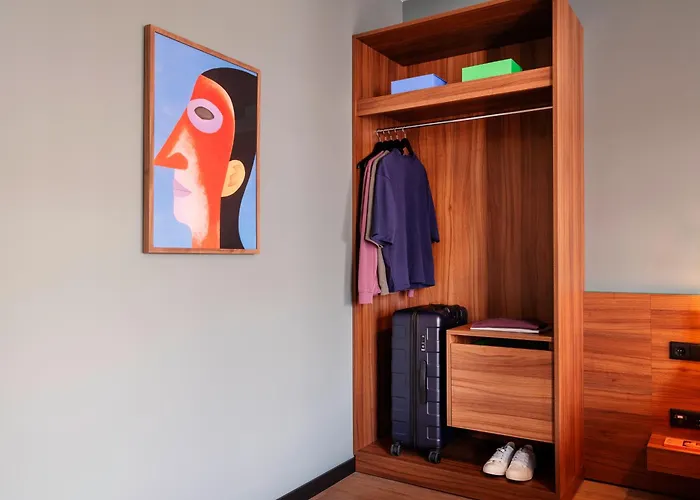 Numa Anjos Aparthotel