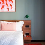 Numa Anjos Aparthotel Lisbona