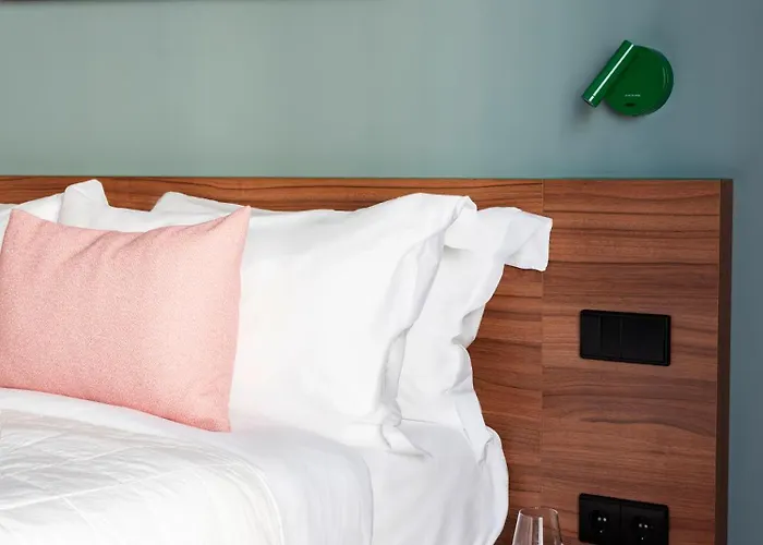Apart-hotel Numa Anjos 4*